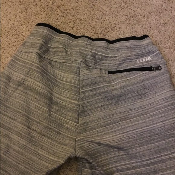 American Eagle 24/7 shorts - Picture 5 of 5